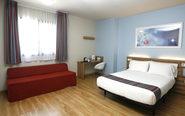 Travelodge Madrid Metropolitano