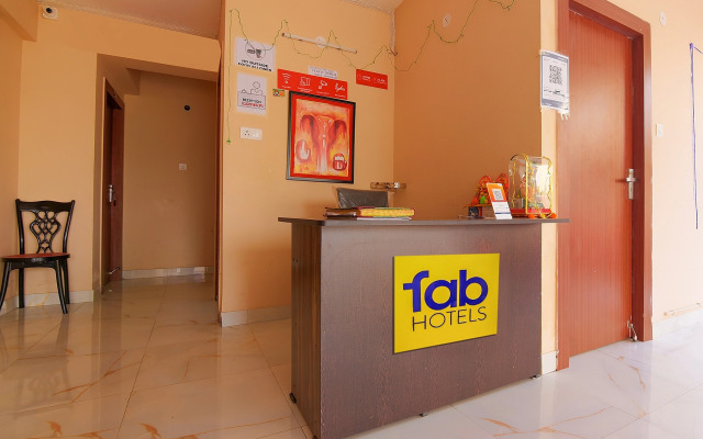 Fabhotel Amar Raj Inn