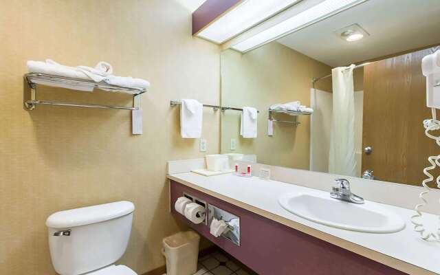 Baymont by Wyndham Omaha SW