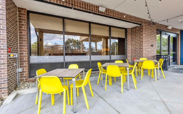 Home2 Suites by Hilton Raleigh West Lenovo Center