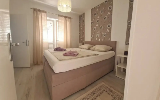Impeccable 2-bed Apartment in Rab
