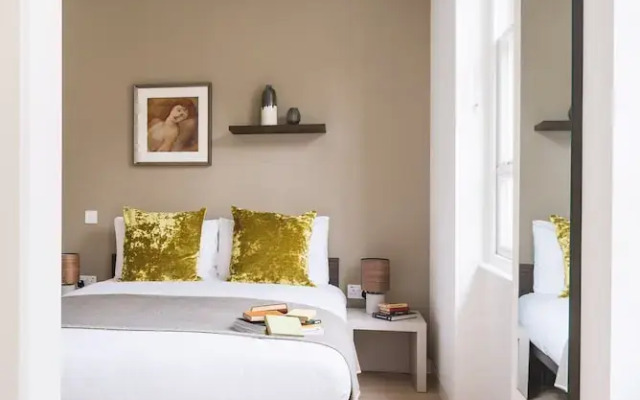 Mirabilis Apartments - Wells Court