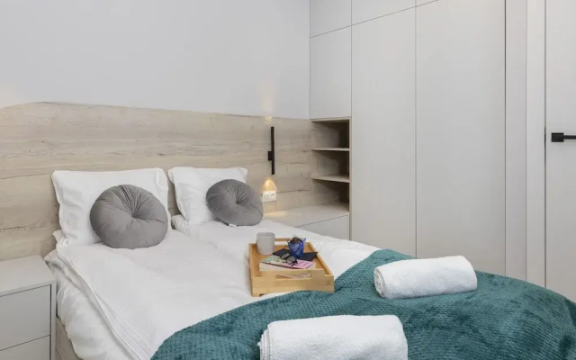 Ostoya Pucka by Renters