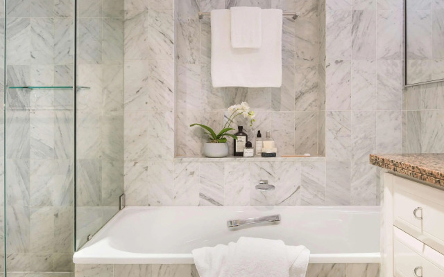 The Sebel Quay West Suites Sydney