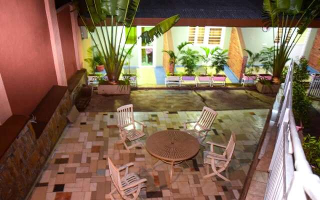 Zebra Tourism  Hotel