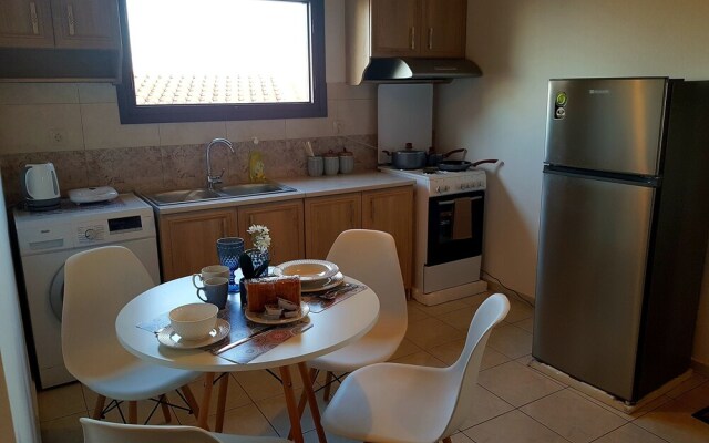 Emmanouil Airport Beach Apartment