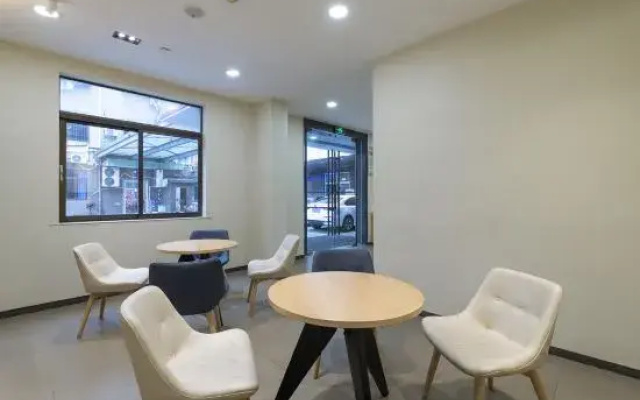 HanTing Hotel (Ningbo Fenghua Intime Mall)