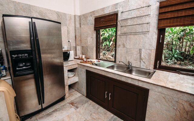 Jungle Emerald Rock Luxury Villa