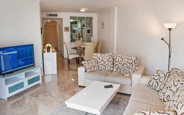 Apartment - 2 Bedrooms with Pool and WiFi - 107322