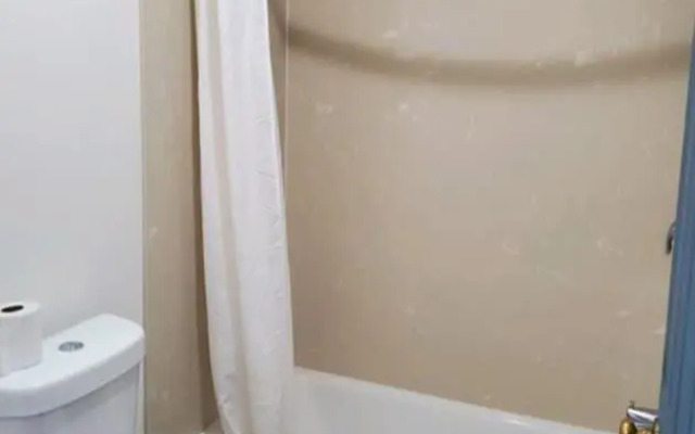 Premier Inn & Suites