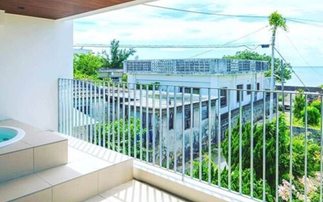 Onna Beach Square -恩納ビーチスクエア-