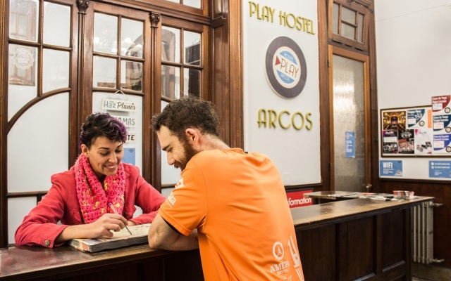 Play Hostel Arcos