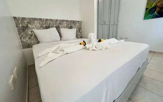 Secure 2-pers Apartment Close to the Beach