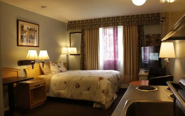 Hillcrest Motel