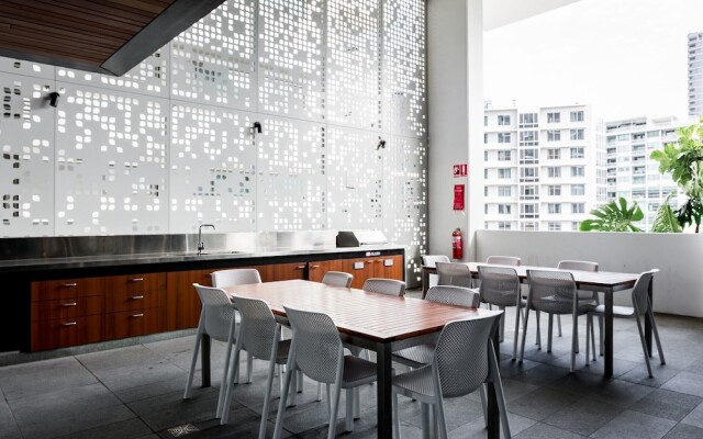 Southbank Hope Street Apartment By SLife