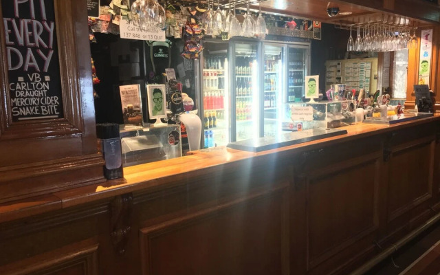 O'Malley's Hotel