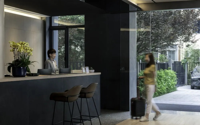 base-Sanlitun Serviced Apartment
