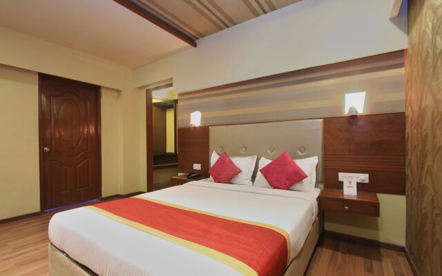 The Berrys Hotel by OYO