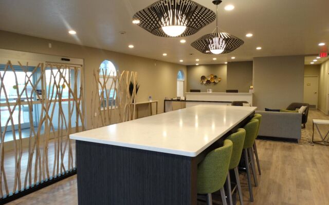 Best Western Grants Inn