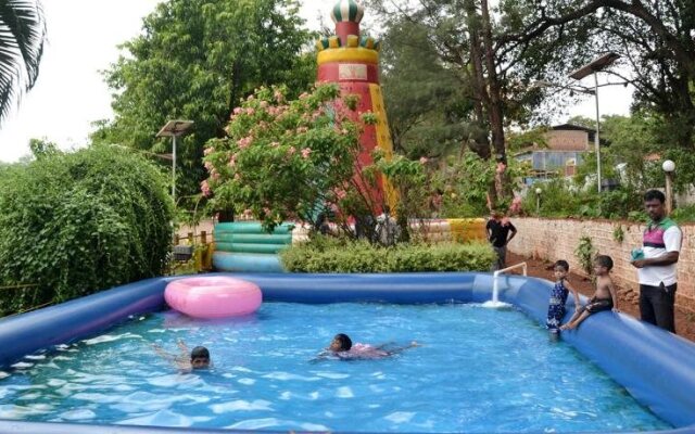 Mayem Lakeview