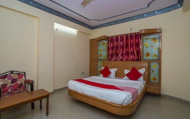 New Aishwarya Comforts By OYO Rooms