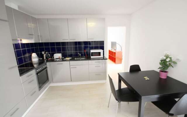 ZH Bordeaux - Letzigrund Hitrental Apartment