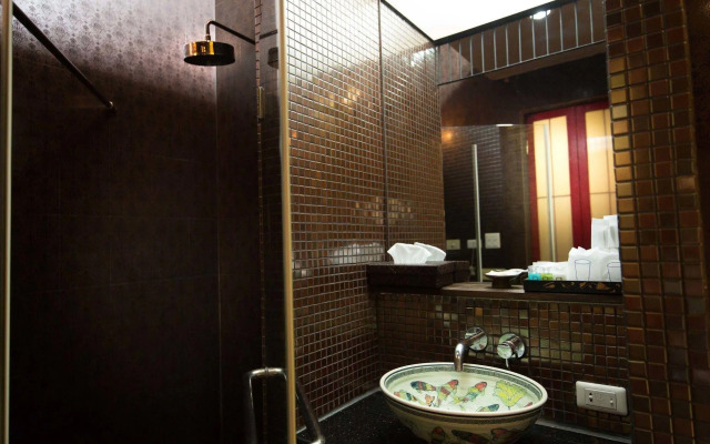Tharaburi Resort Sukhothai