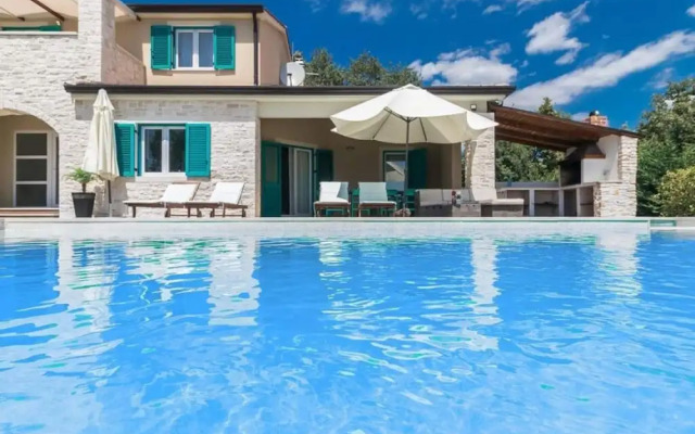 Villa Martha Comfortable Holiday Residence