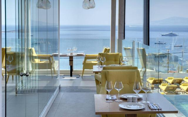 Отель Myconian Korali Relais & Chateaux