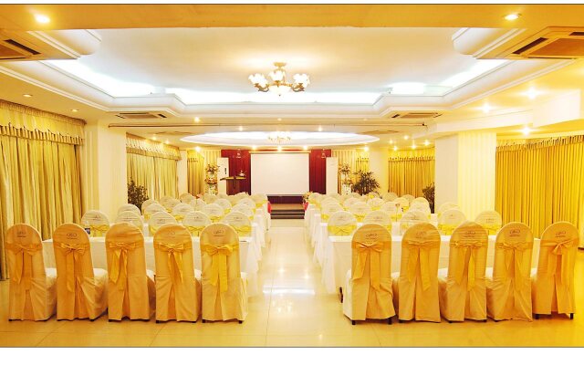 Bamboo Green Central Hotel