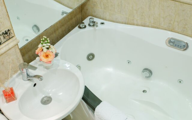 Королевский «люкс» у озера