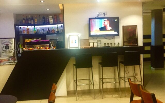 Hotel Sunrise Cameria