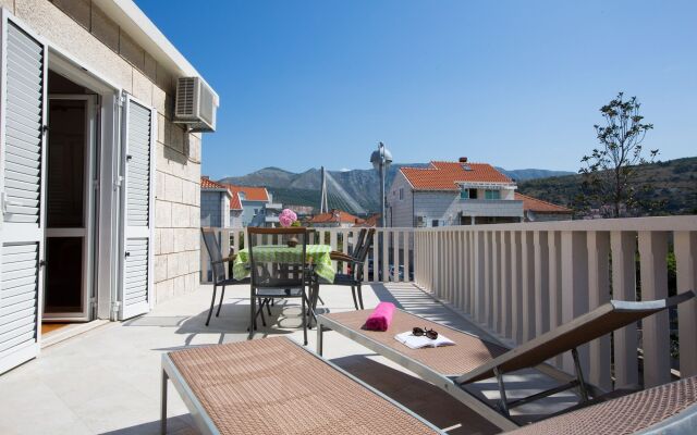 Aida Apartments and Rooms