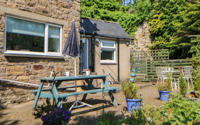 Hollie Cottage
