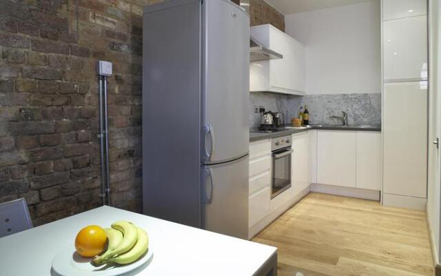 Gate House Apartments, TowerBridge