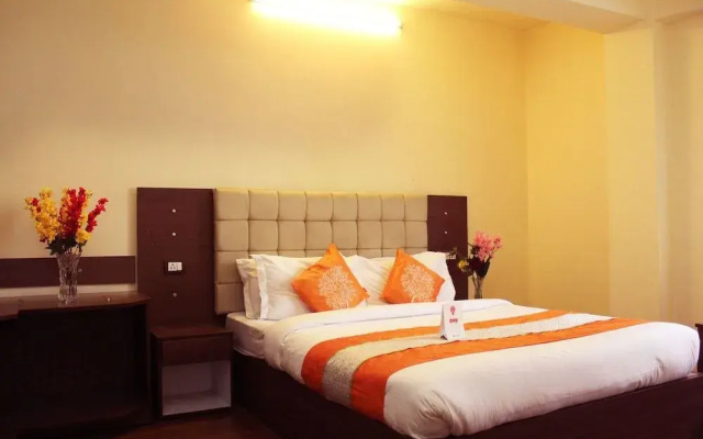 OYO 8701 Hotel Silk Route Residency