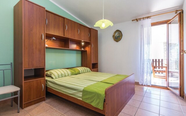 Awesome Apartment in Jasenice With 3 Bedrooms and Wifi