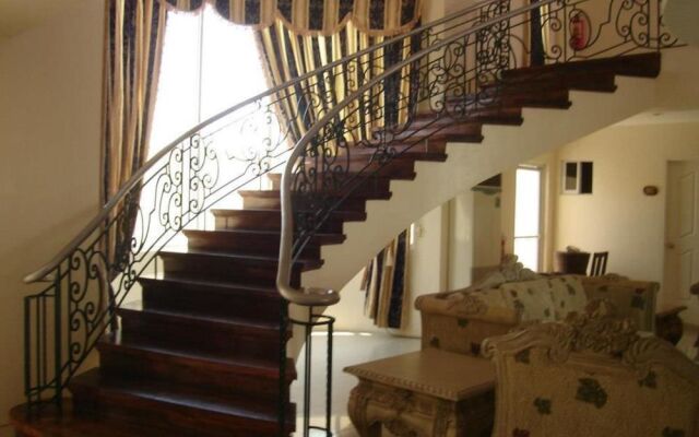 Prince Hotel