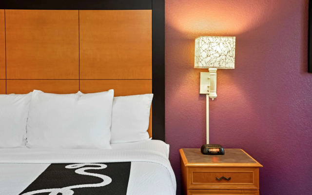 La Quinta Inn & Suites by Wyndham Tacoma - Seattle