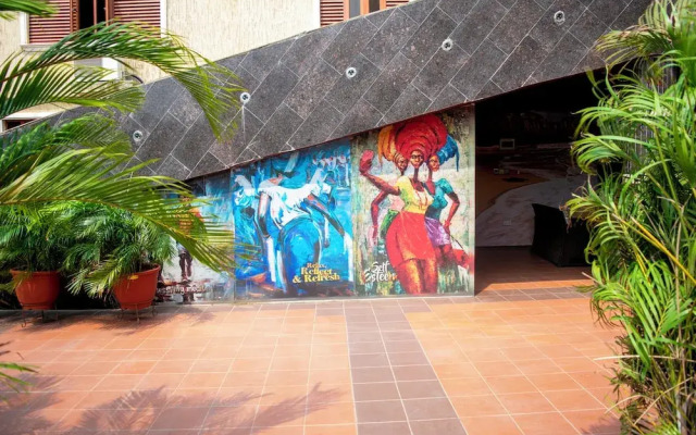 Ai-Royal Hotel & Suites