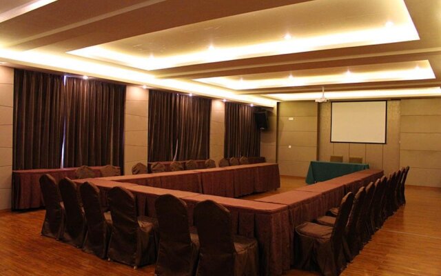 Nyingchi Minshan Hotel