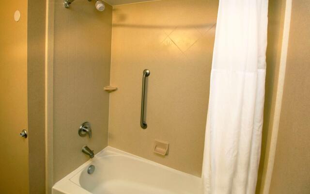 Hampton Inn & Suites Chesapeake-Battlefield Blvd.