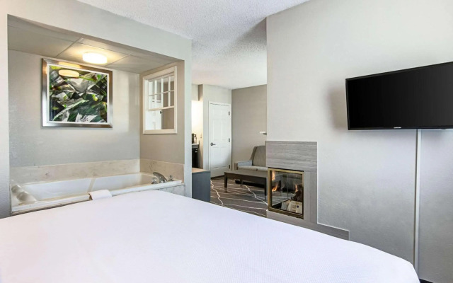 Clarion Inn Willow River