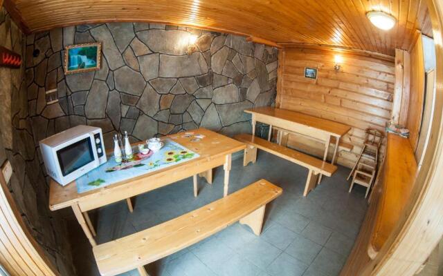 Gazdіvska Hata Guest House