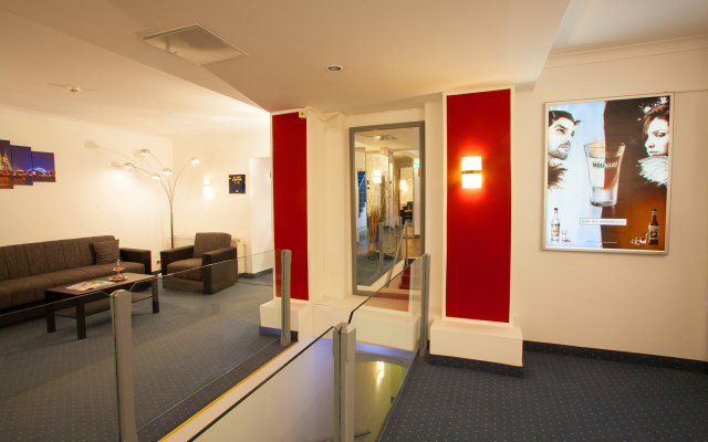 INA Hotel Royal