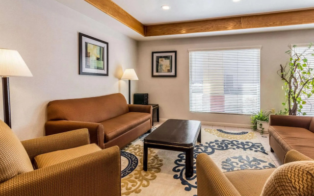 Quality Inn Fresno Near University