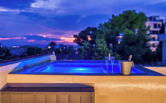 Alimos Luxury 3Bd w Outdoor Jacuzzi