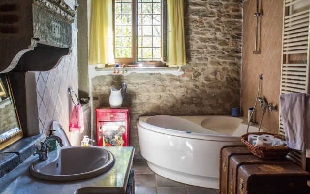 Tuscan Hills Near Florence - Stone Farm House