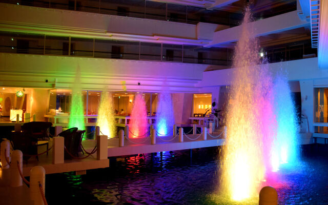 Sheraton Okinawa Sunmarina Resort