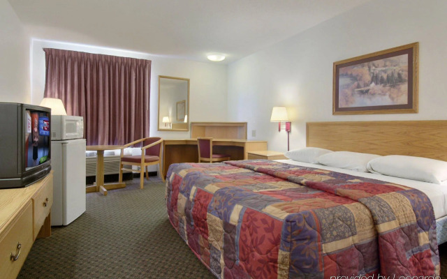 Red Roof Inn Columbus - Hebron